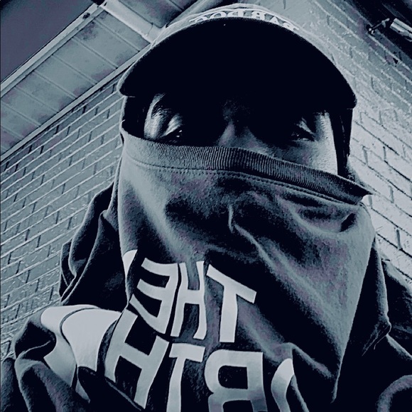 Meet your Posher, Fred - Picture 3 of 8